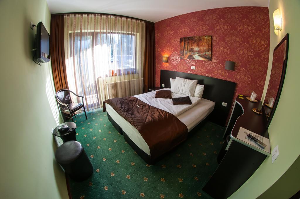 Hotel Carpatic Predeal Pokój zdjęcie