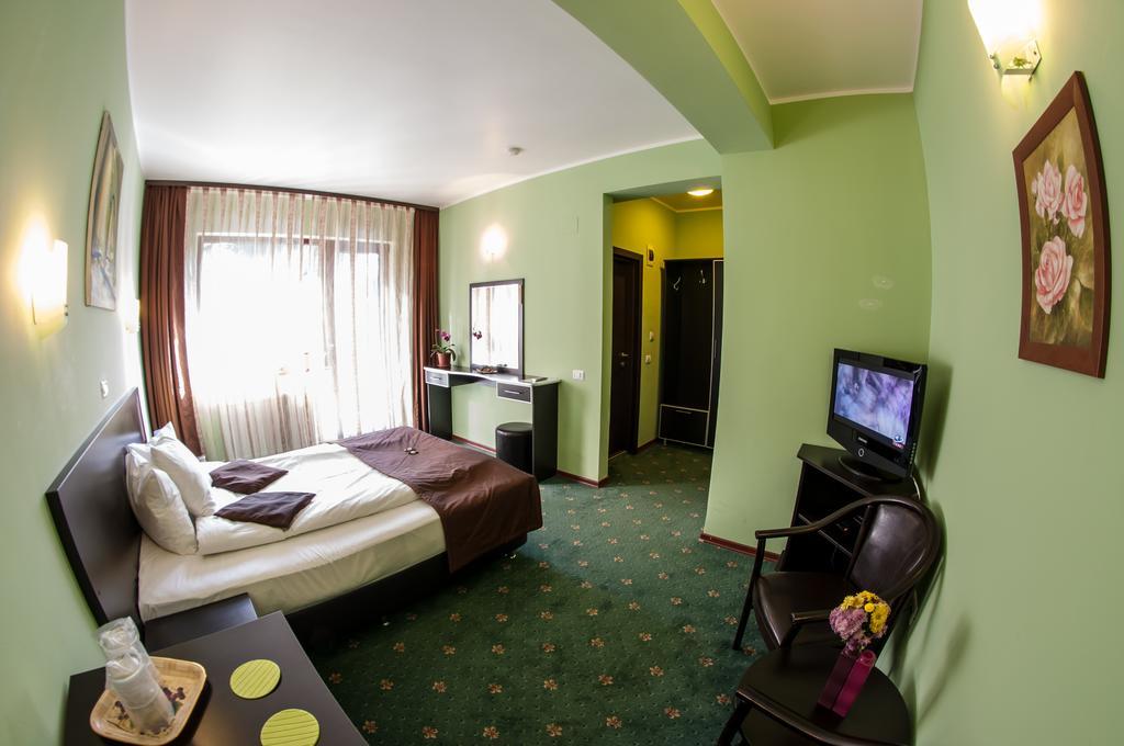 Hotel Carpatic Predeal Zewnętrze zdjęcie